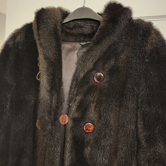 Dark brown faux fur 3/4 length women's coat - Picture 6 of 8